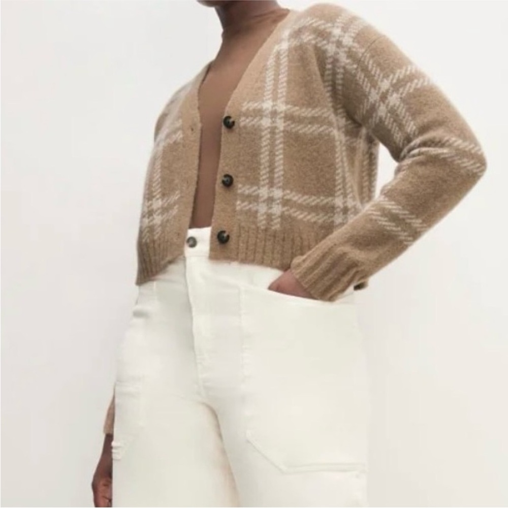 Everlane THE ALPACA V-NECK CROPPED PLAD CHECK CARDIGAN